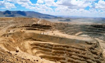 Lomas Bayas proyecta extender su operación hasta 2038 e incrementar su capacidad de movimiento