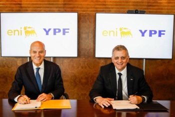 YPF y ENI sellan el acuerdo técnico del proyecto Argentina LNG