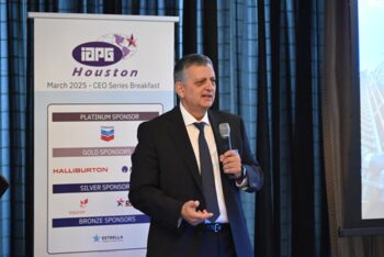 YPF redefine su estrategia: venderá sus yacimientos convencionales y apostará todo a Vaca Muerta en 2026