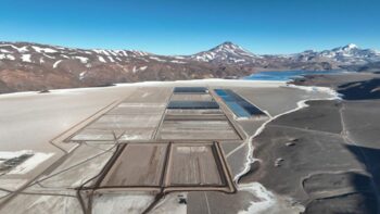 Zijin Mining expande su influencia en el litio con posible adquisición en China