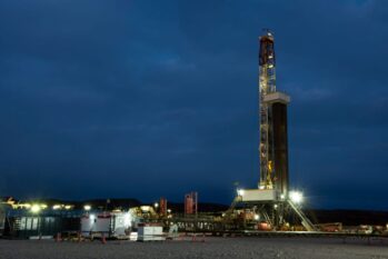 YPF obtiene cuatro nuevas concesiones en Vaca Muerta para expandir la producción de petróleo