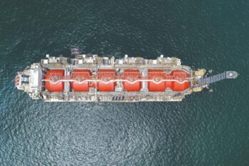 Argentina autoriza primera exportación en firme de gas para GNL