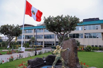 Perú pone a un especialista en informalidad al frente de su política de formalización minera