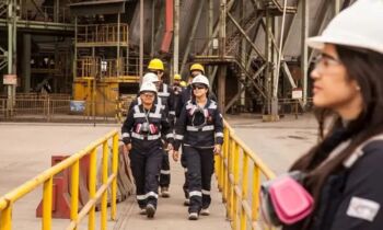 Chile se consolida como el segundo país con mayor participación femenina en la minería