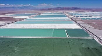 Cochilco prevé producción récord de litio en Chile para 2025 con 305.000 toneladas
