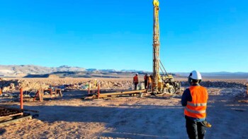 Lake Resources evalúa vender su proyecto Kachi o fusionarse ante baja del litio