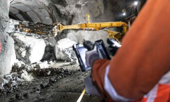 El Teniente incorpora perforador BH3 remoto y avanza en automatización minera