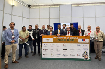 Sernageomin y autoridades de Atacama firman un acuerdo para fortalecer la prevención de accidentes mineros